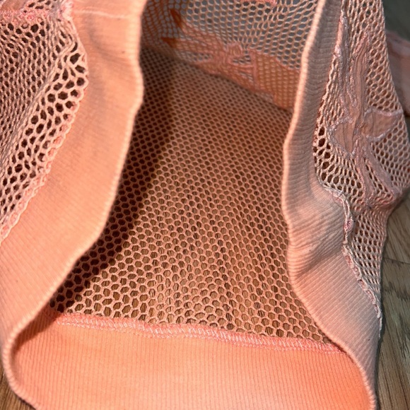Fishnet Top NWOT - Picture 3 of 9